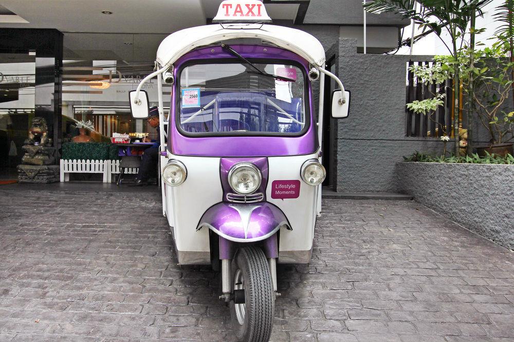 Bally Suite Sukhumvit Bangkok Exterior foto