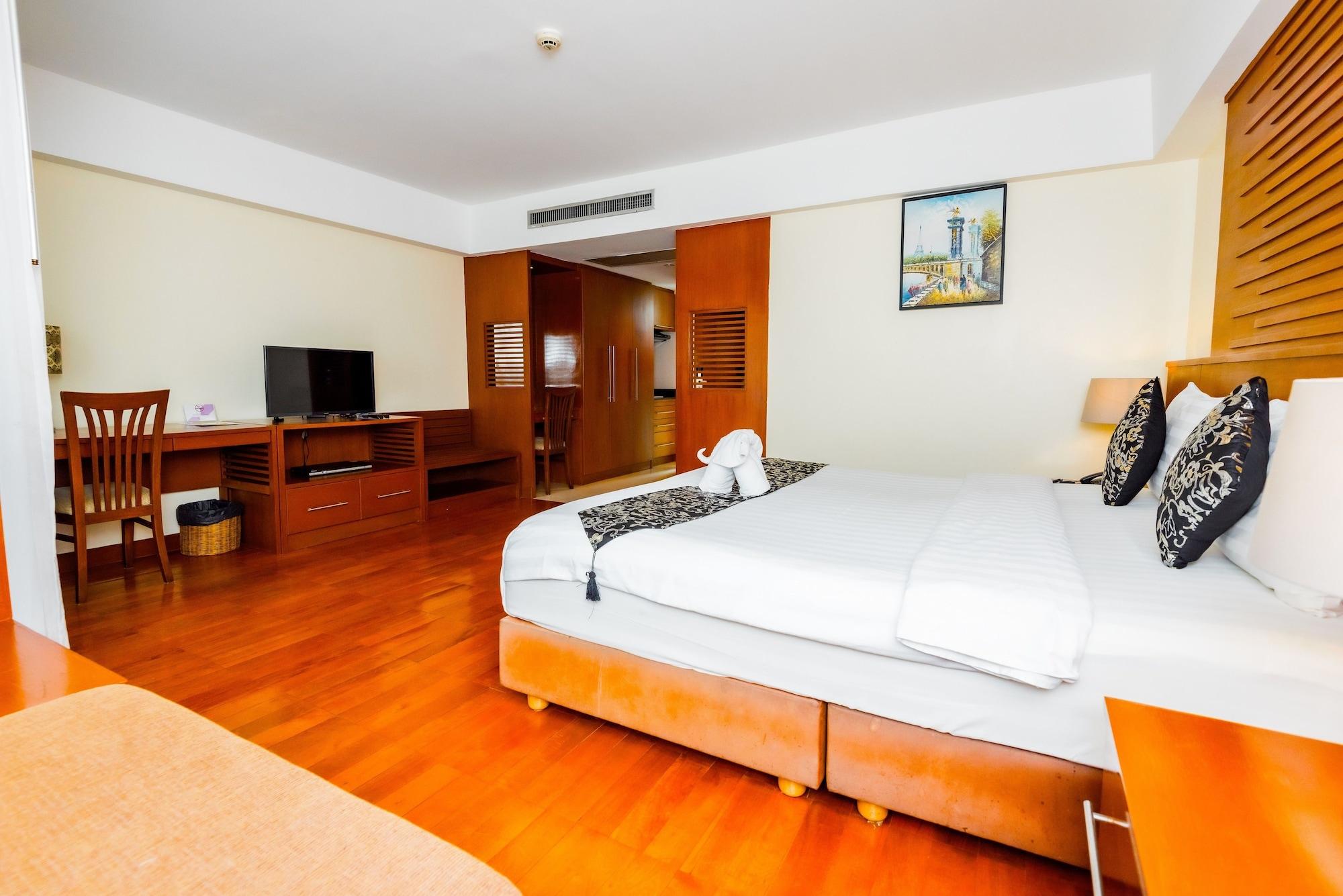 Bally Suite Sukhumvit Bangkok Exterior foto