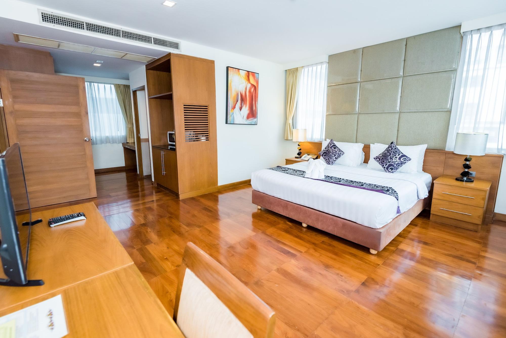 Bally Suite Sukhumvit Bangkok Exterior foto