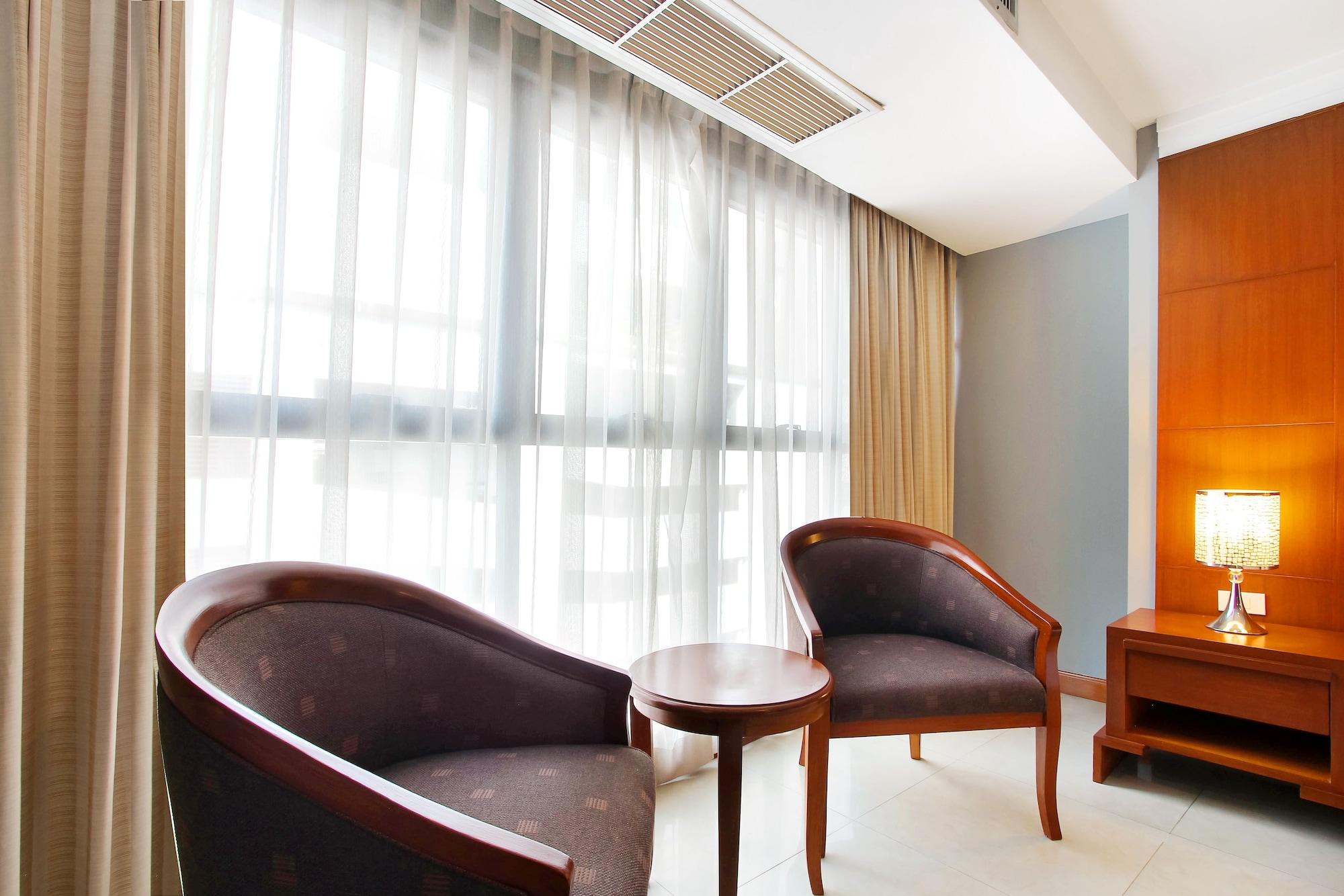 Bally Suite Sukhumvit Bangkok Exterior foto